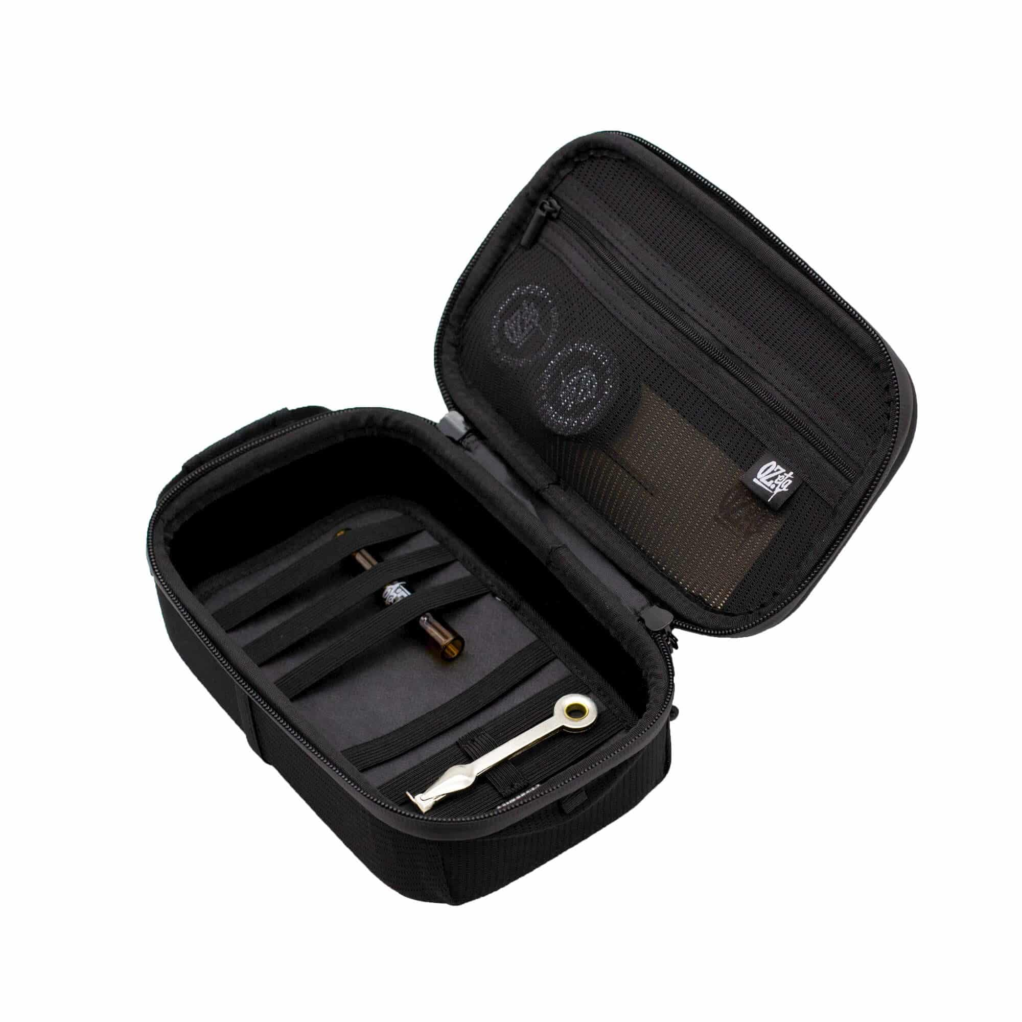 CASE XL LOGO GRANDE NEGRO-OZETA