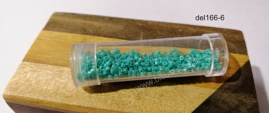 Delica miyuki , en color jade tornasol de 3 grs.