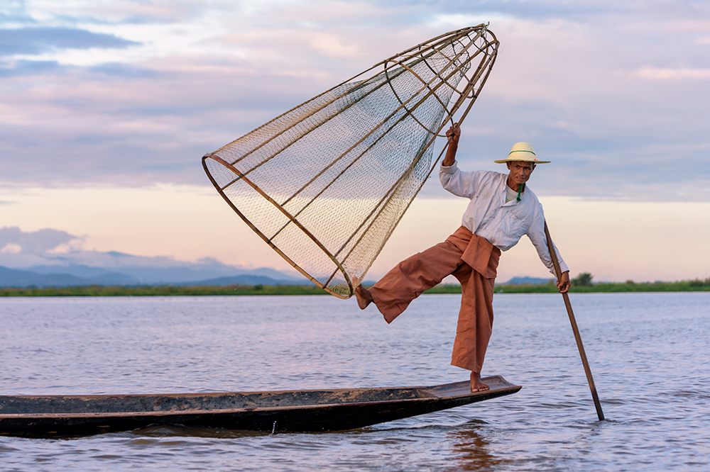 Amanece en el Lago Inle