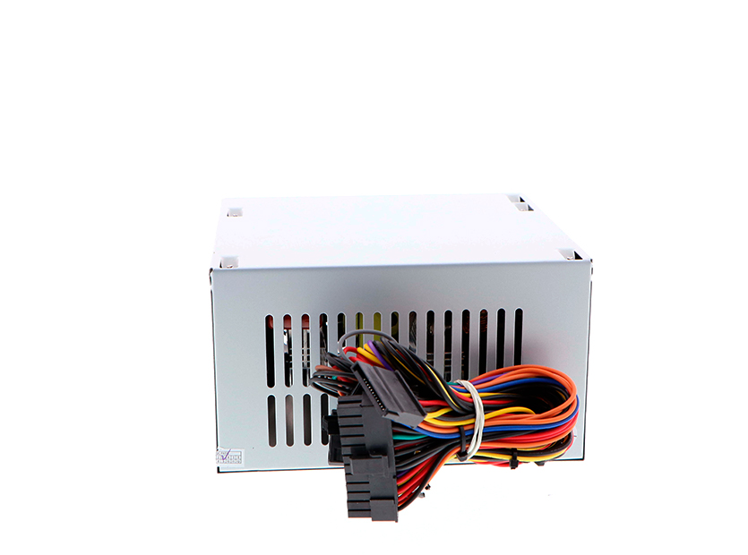 Xtech PS-10-300W conectores y vista de la fuente