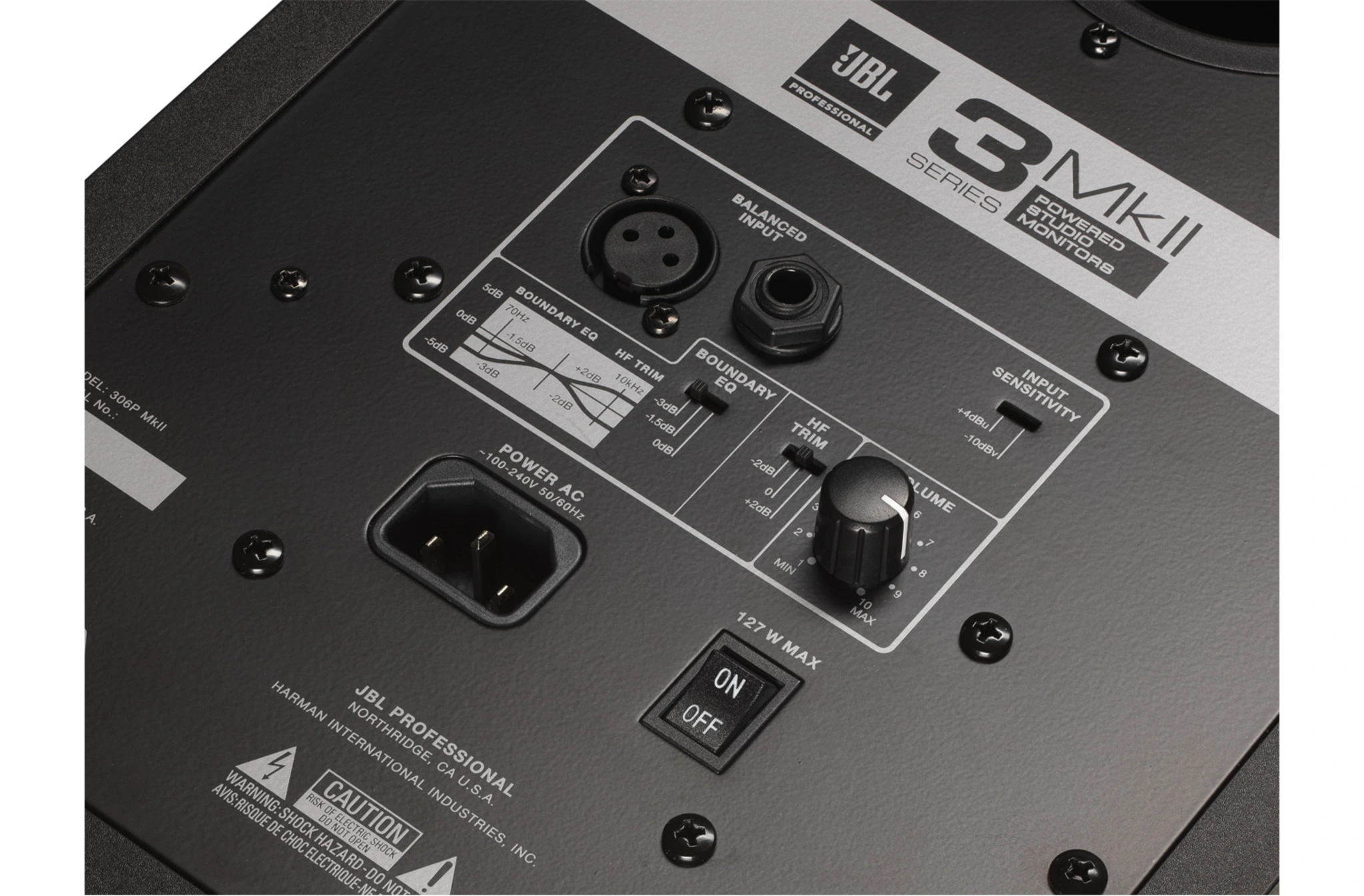 JBL 306P MkII conexiones XLR TRS Boundary EQ y HF Trim