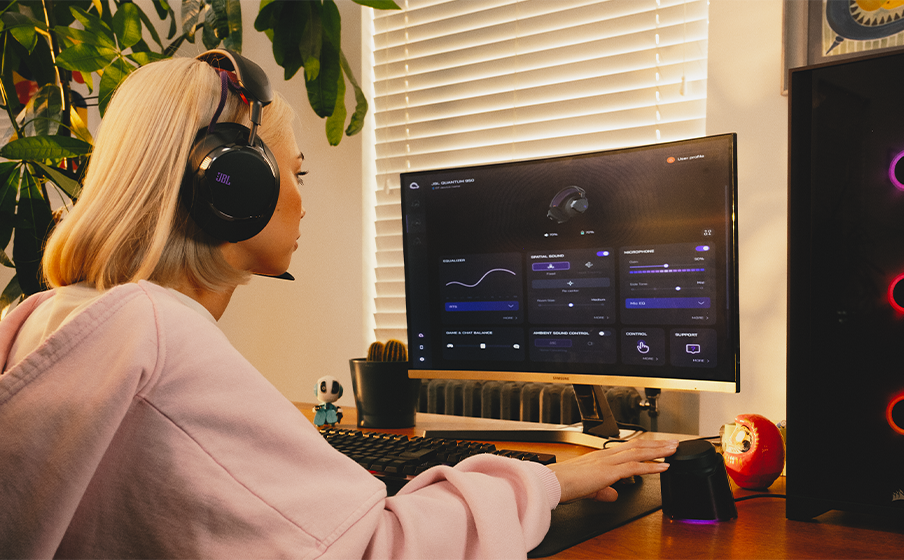 JBL Quantum 950 audífonos gamer con JBL QuantumENGINE