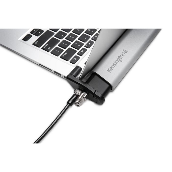 Notebook instalado en Kensington Laptop Locking Station 2.0