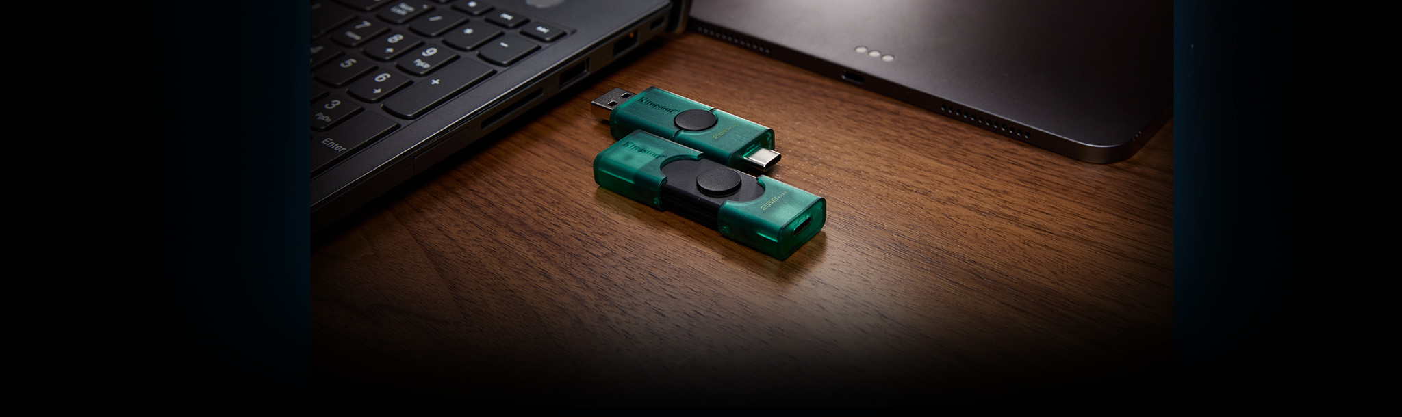 Conectores USB-A y USB-C del Kingston DataTraveler Duo G2