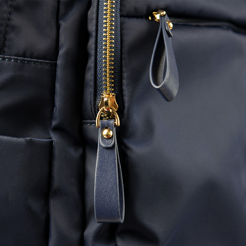 Bolsillo frontal y cierre de la mochila Klip Xtreme Toscana KNB-468BL