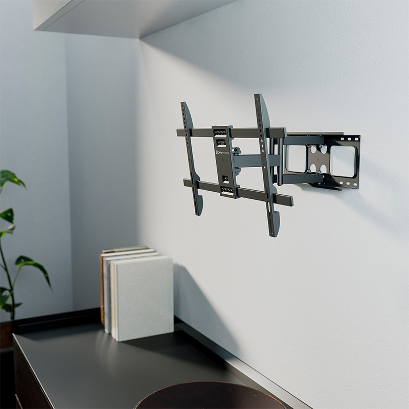 Klip Xtreme KTM-956 instalado en pared para televisor plano o curvo