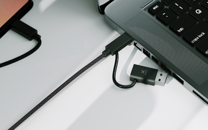 Xtech XTC-532 cable USB-C 2 en 1 con adaptador USB-A desmontable
