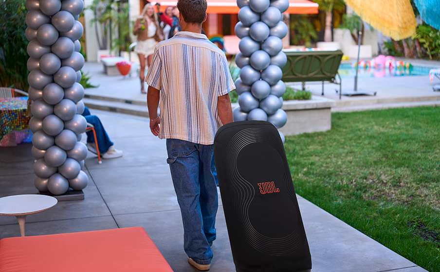 Diseño plegable PartyCover 720 JBL PartyCover 720 plegable en uso lifestyle