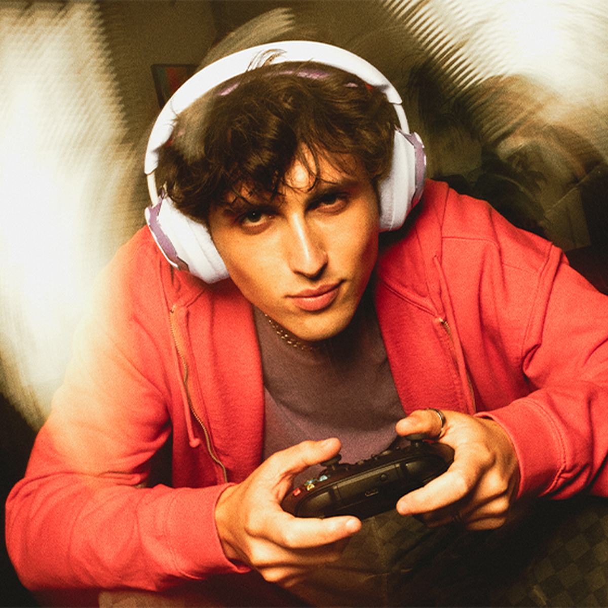 JBL Quantum 650 White en sesión de gaming