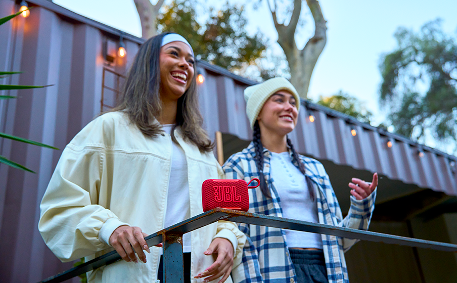 JBL Go 5 en uso lifestyle