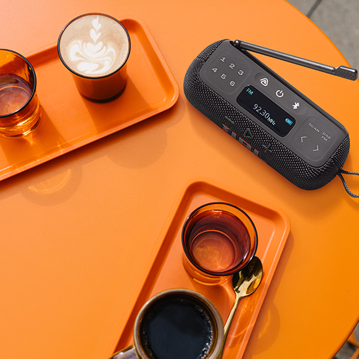 JBL Tuner 3 negro en uso diario