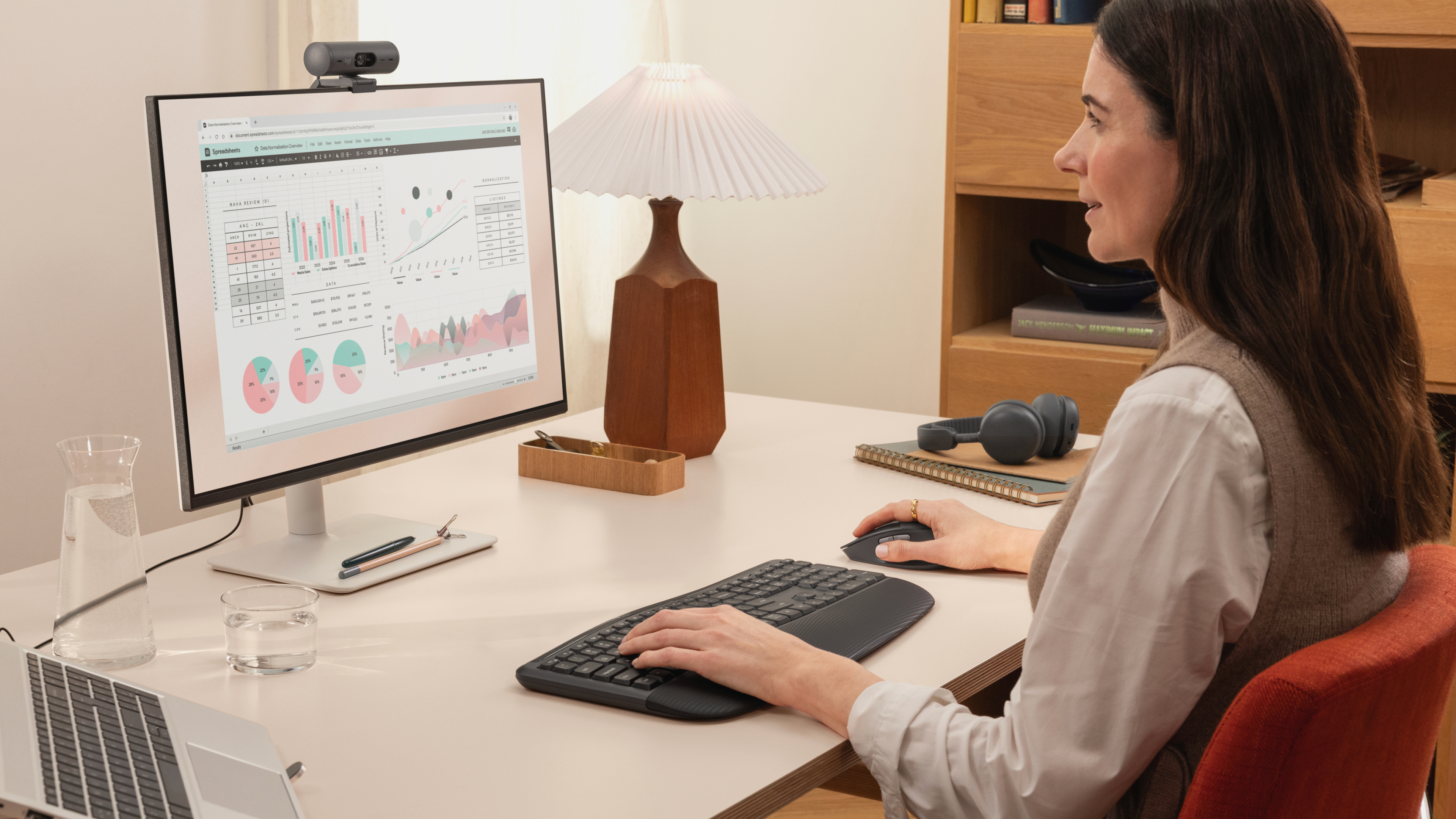 Logitech Signature Comfort Plus M850 L Grafito en escritorio