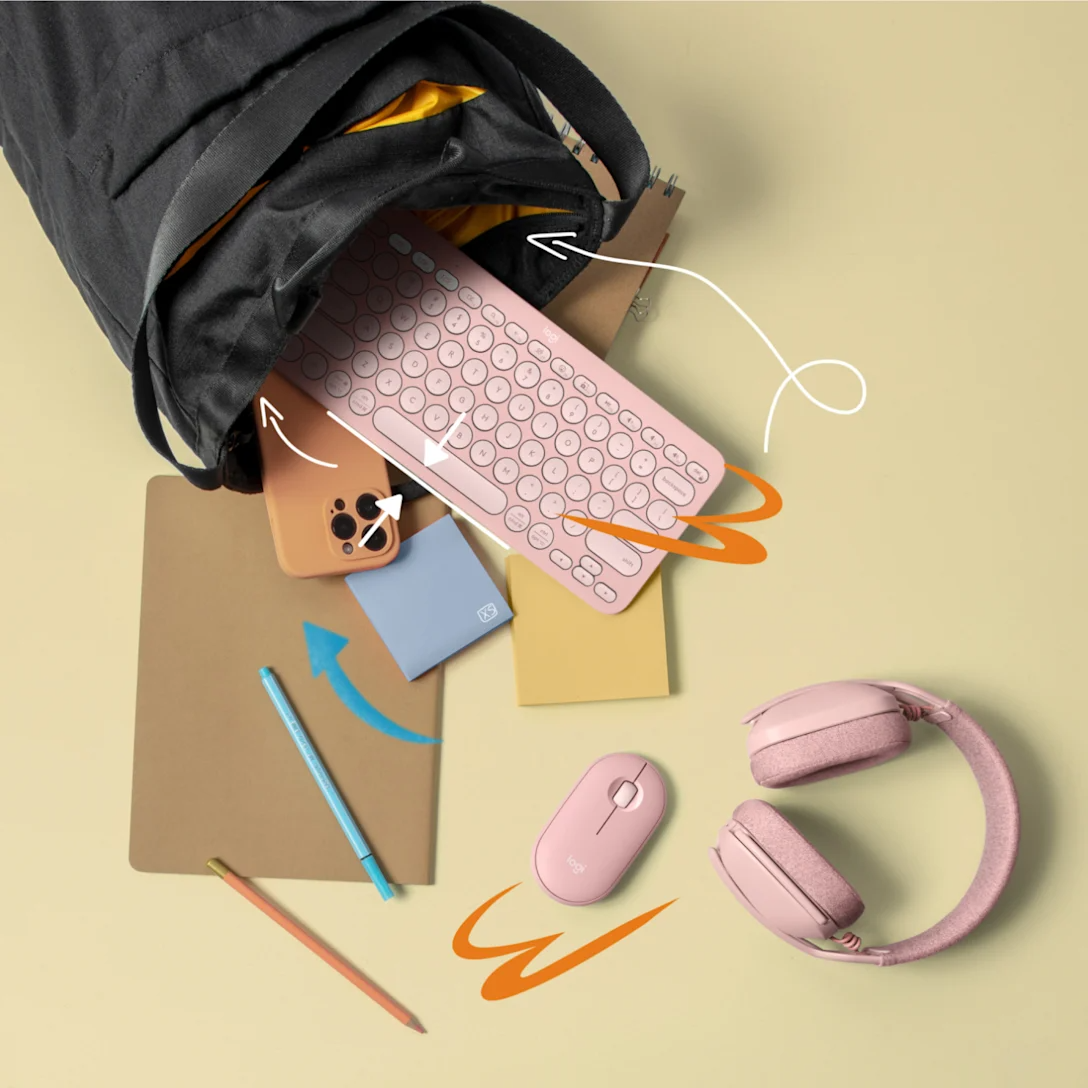 Logitech Pebble 2 M350S rosado en entorno de trabajo