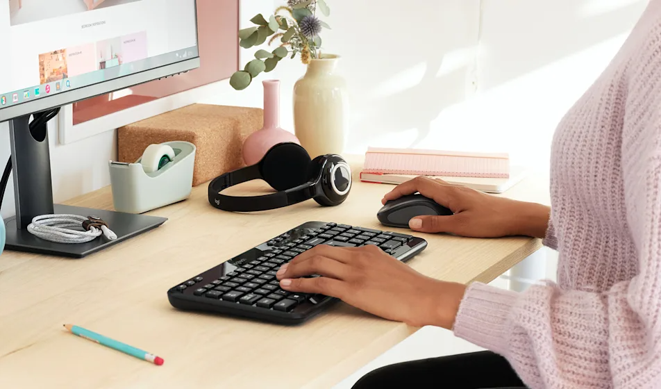 Logitech M317 conexión inalámbrica y receptor USB