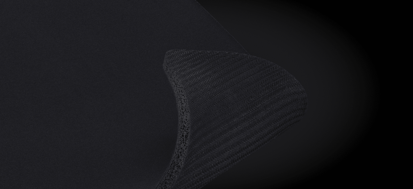 Detalle de superficie y base Logitech G740