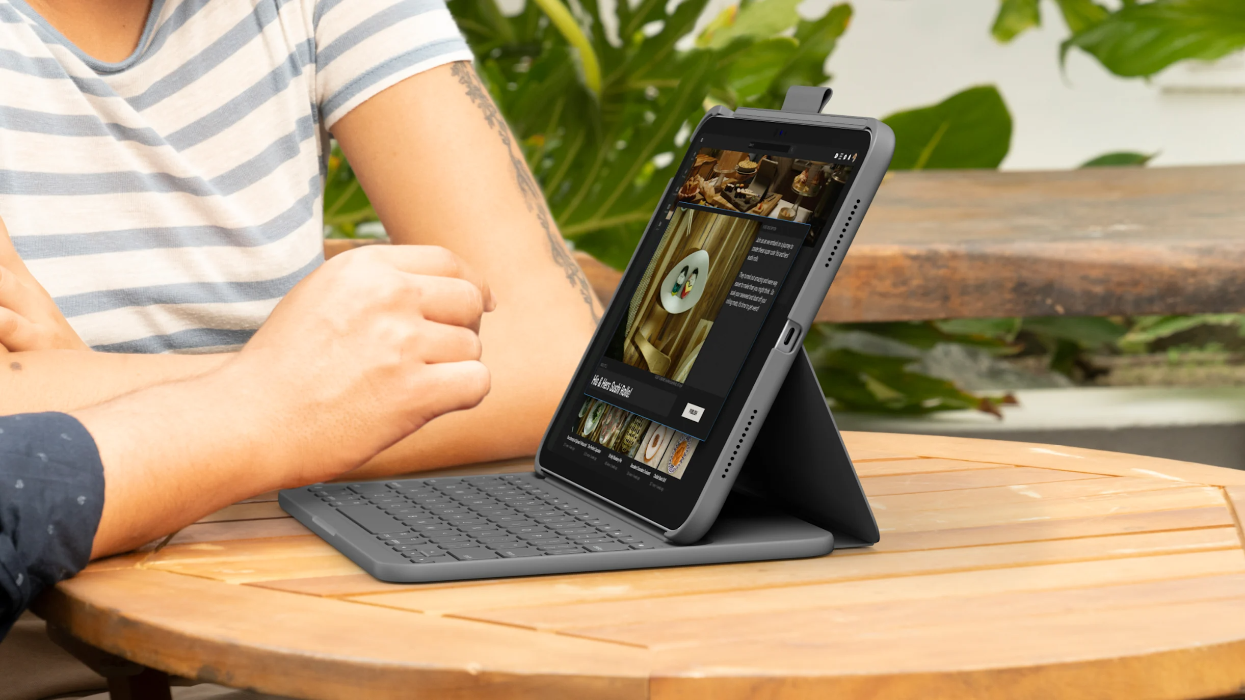 Logitech Slim Folio para iPad 10ª generación y A16 en uso
