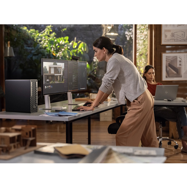 HP Z2 SFF G1i en aplicación profesional de trabajo, imagen HP