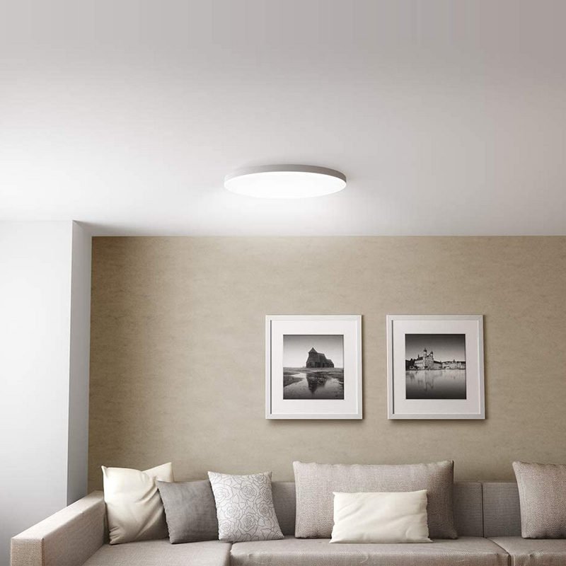 Plafón Xiaomi 450mm instalado en una sala de estar