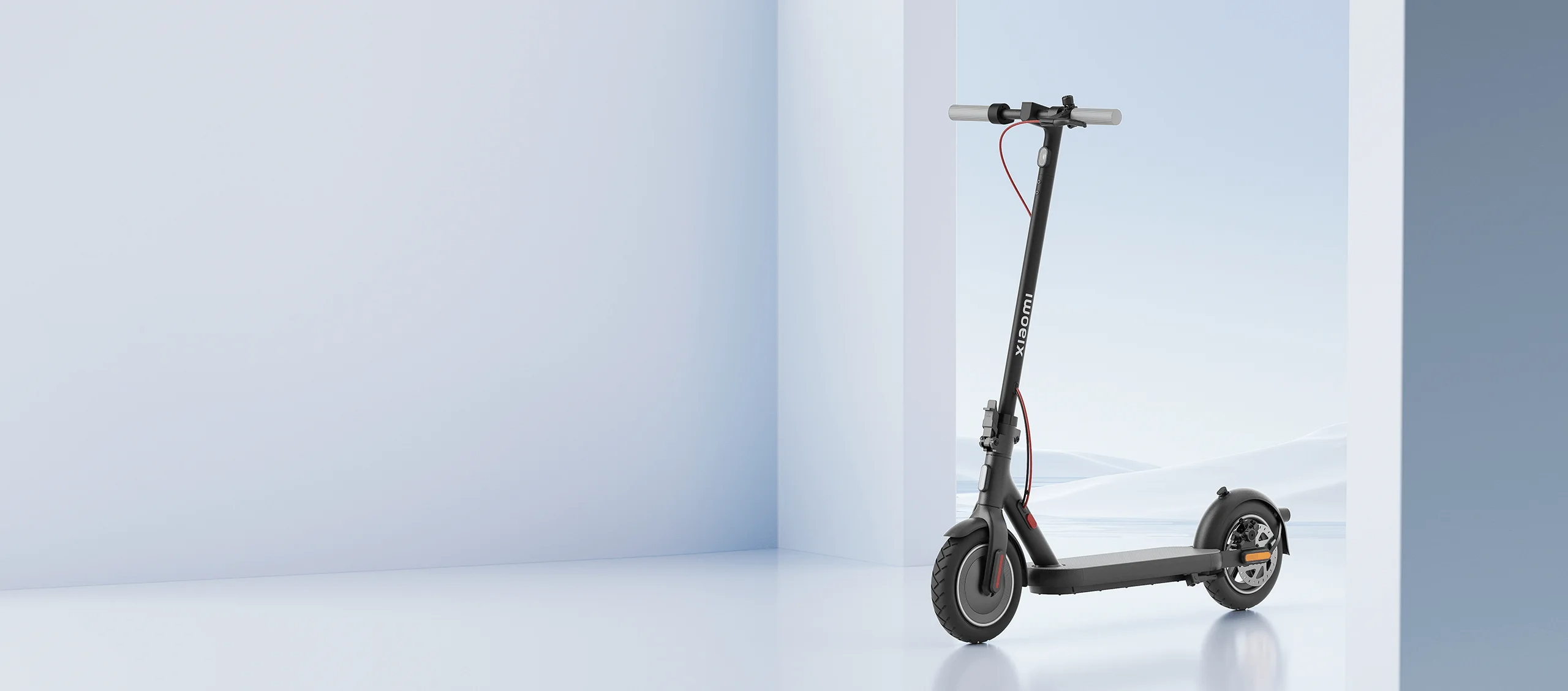 Xiaomi Electric Scooter 4 EU, imagen de presentación y movilidad urbana