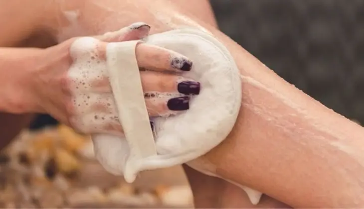 ¿Cómo exfoliarse la piel después de depilación láser?