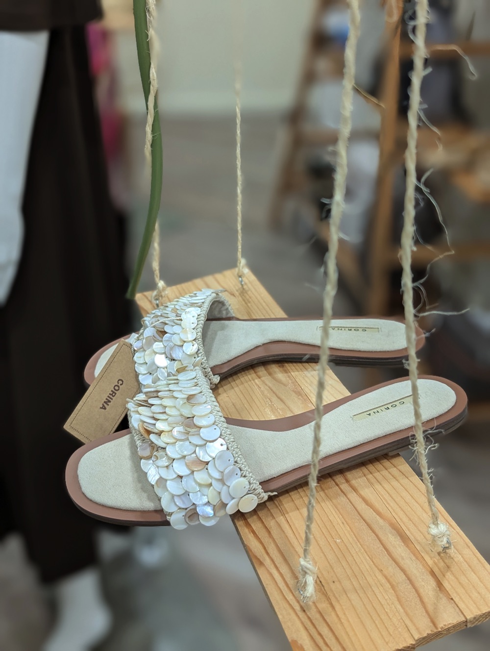 Chinelo/Corina