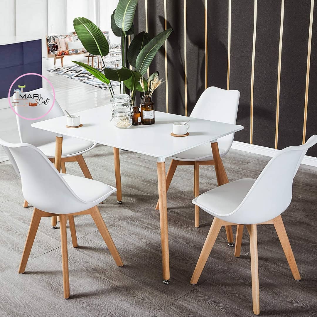 Rectangular con 4 Sillas Tulip