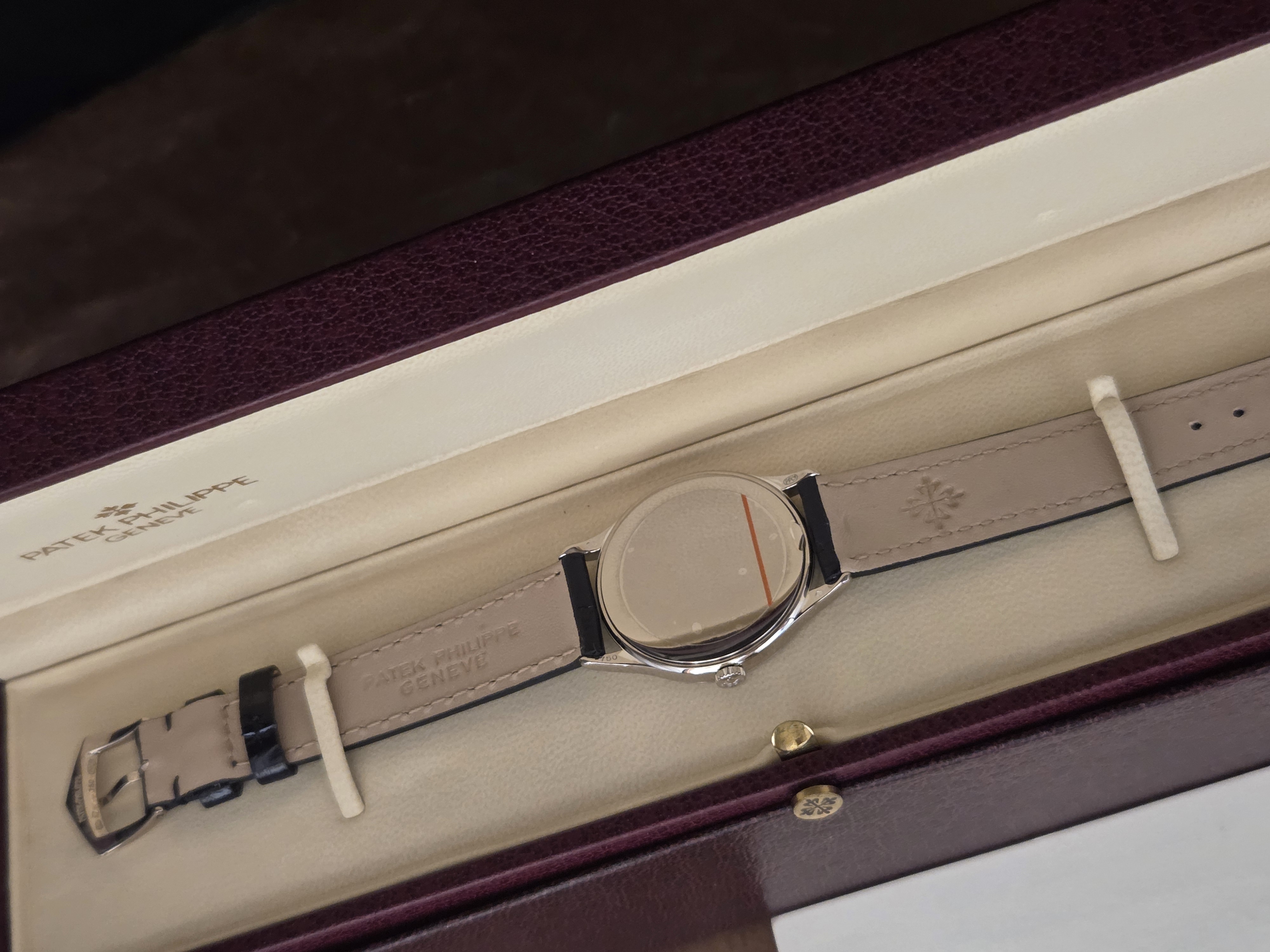 Imagem 4 de Patek Philippe "Calatrava 4896"