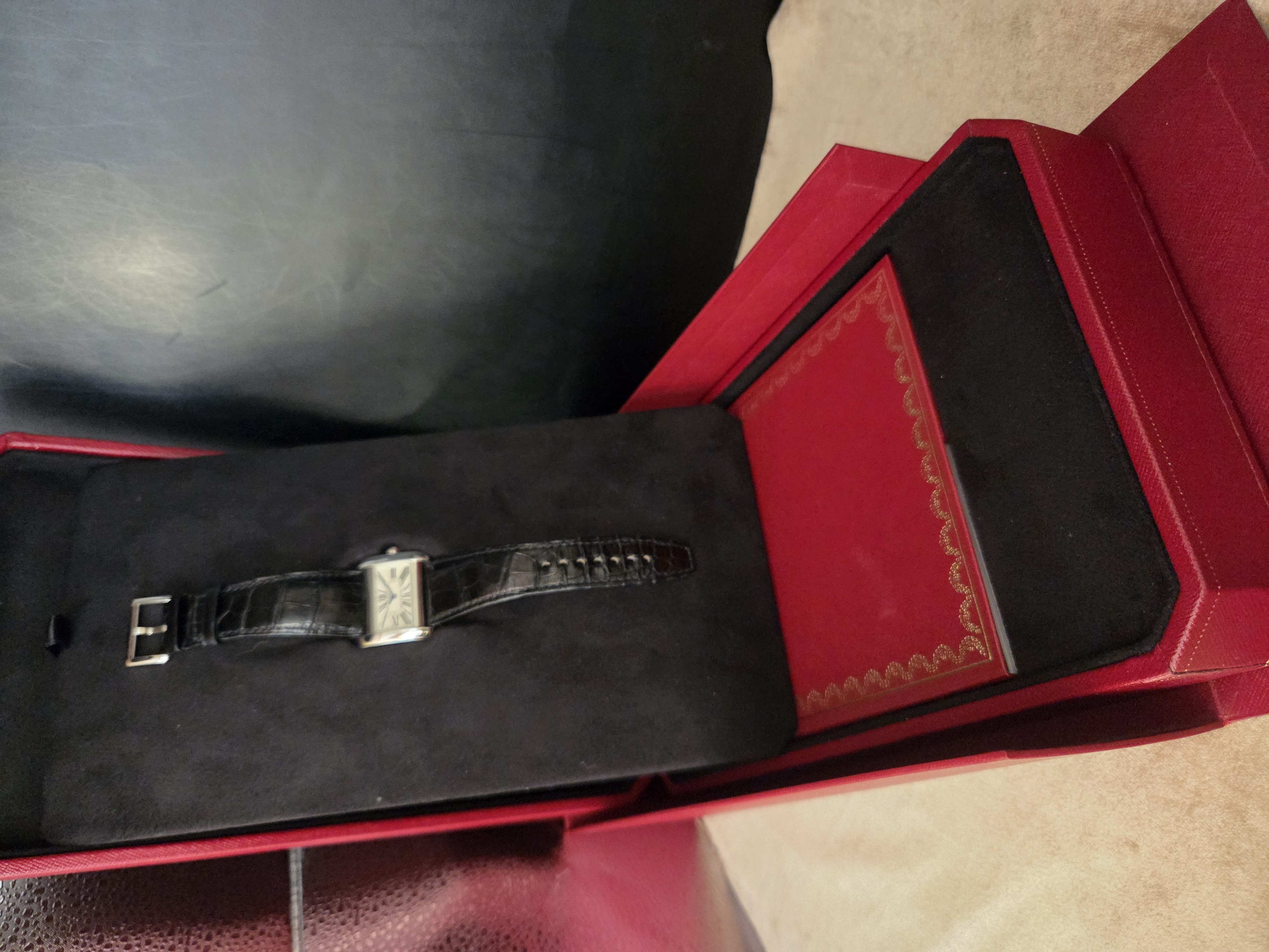 Cartier "Tank Divan"