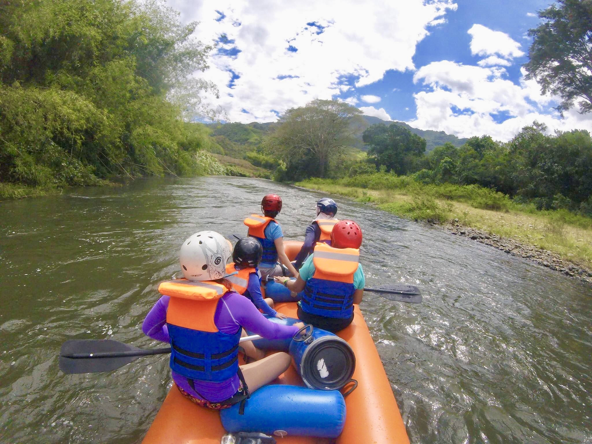 Experiencia Rafting, Kayak y Tubing En El Rio La Vieja Rural Adventure