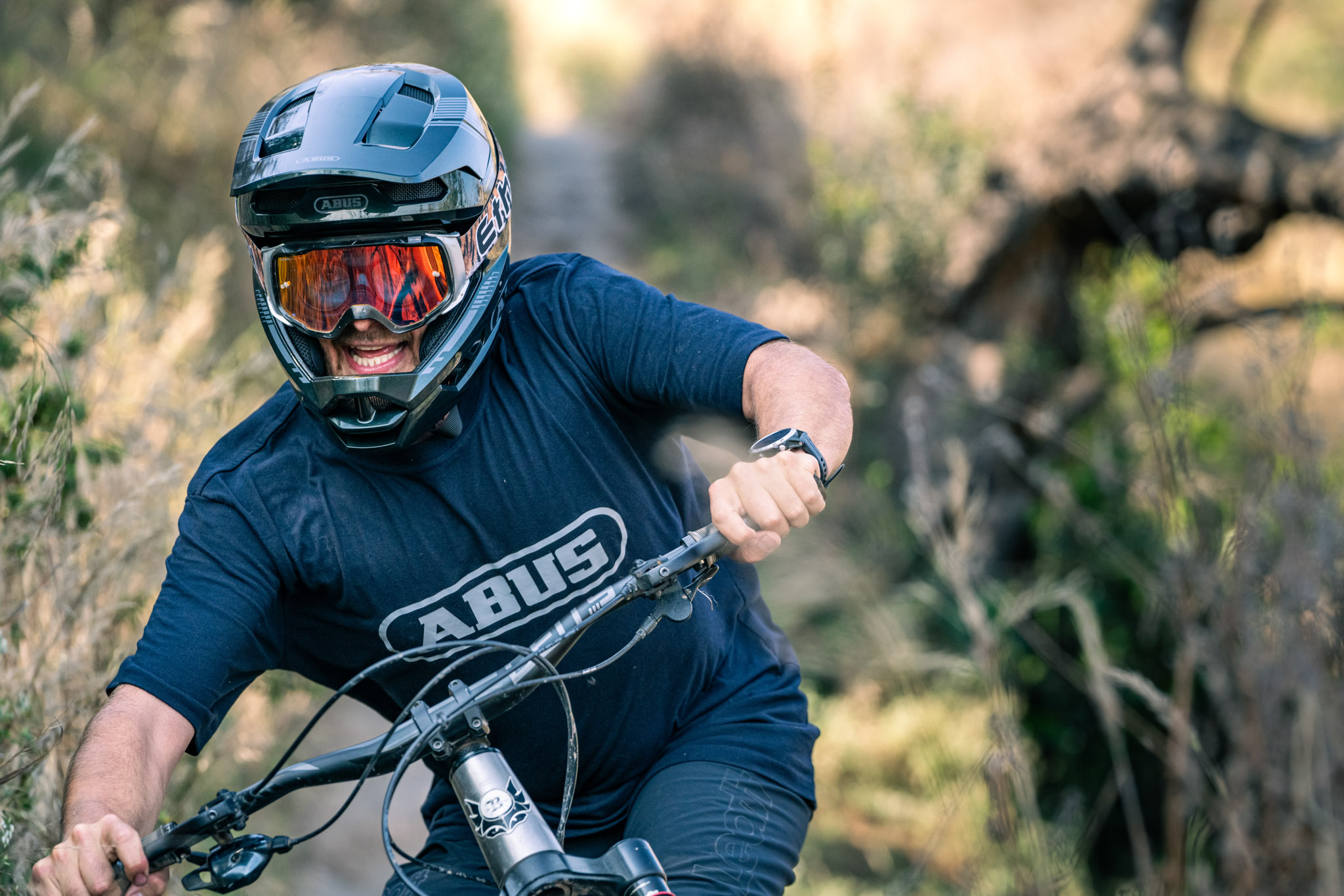Casco Abus HiDrop DH